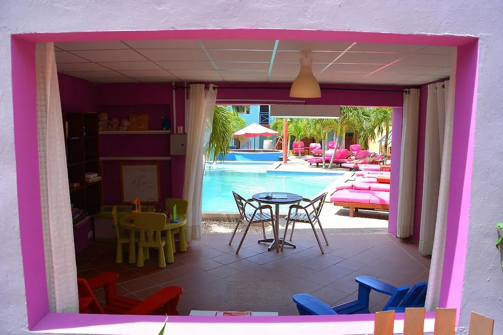 The Ritz Hostel Willemstad