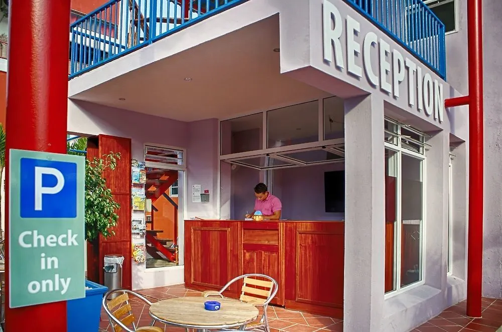 The Ritz Hostel Willemstad