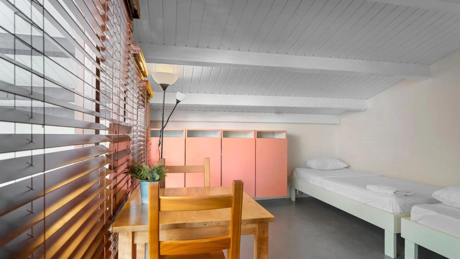 וילמסטאד The Ritz Hostel קוראסאו