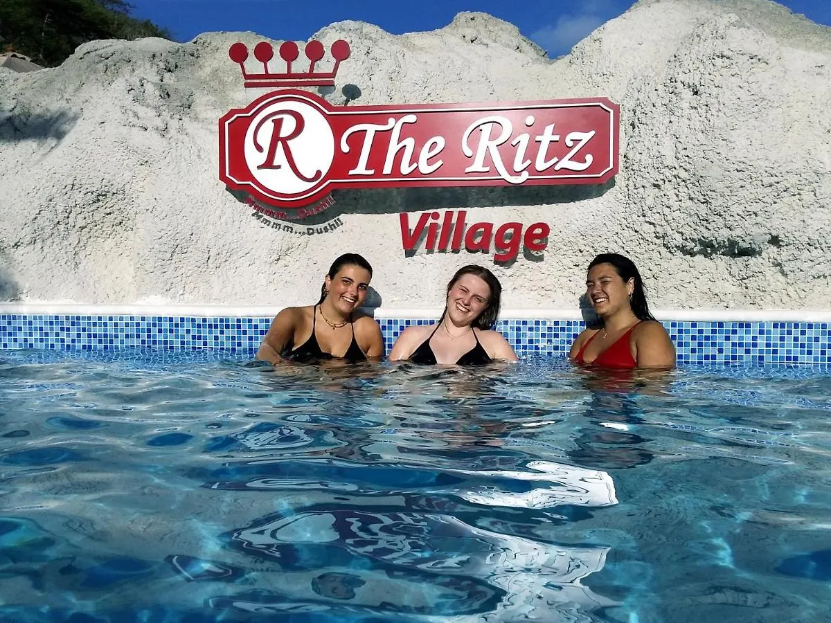 The Ritz Hostel Виллемстад