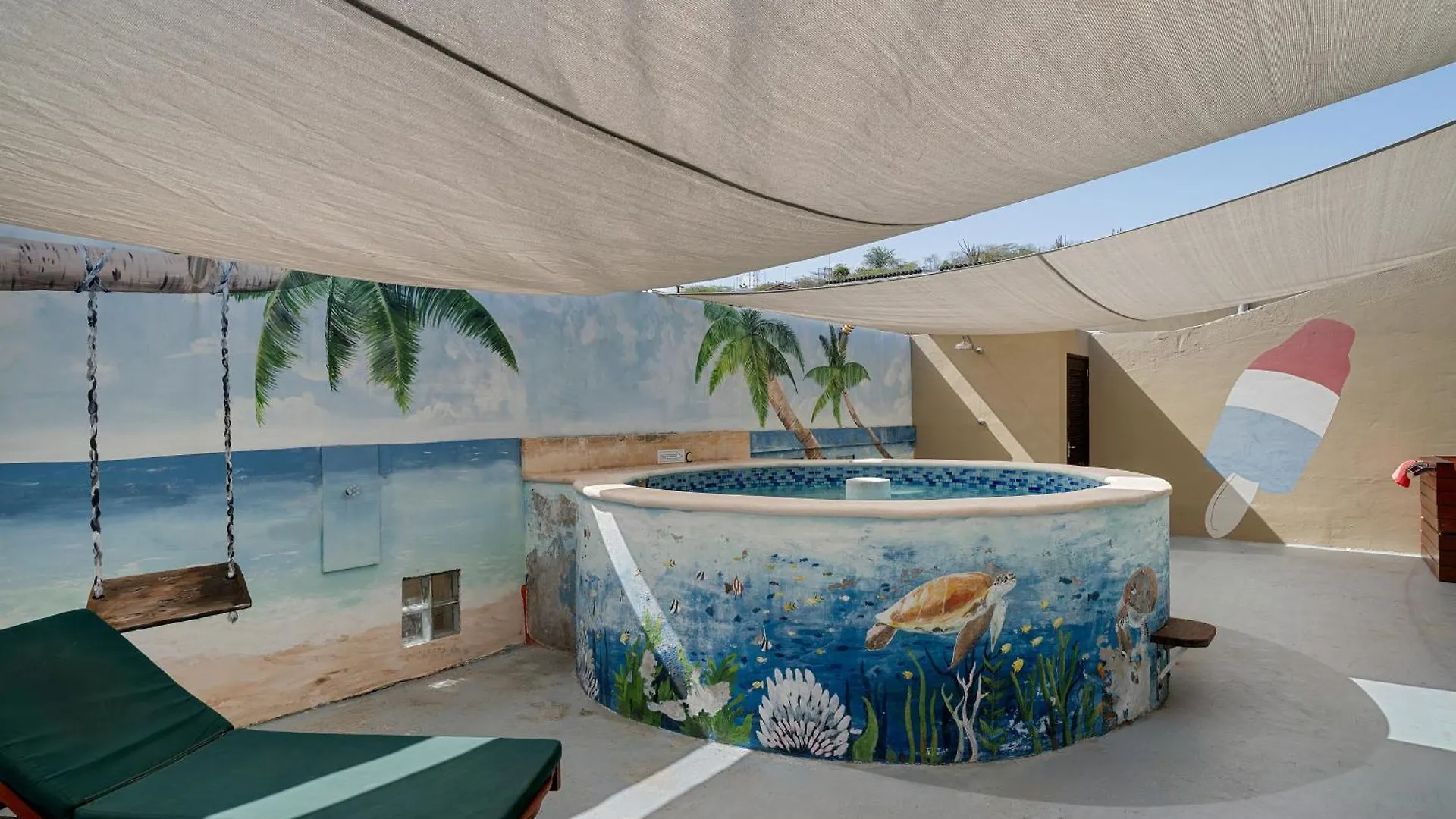 The Ritz Hostel Willemstad