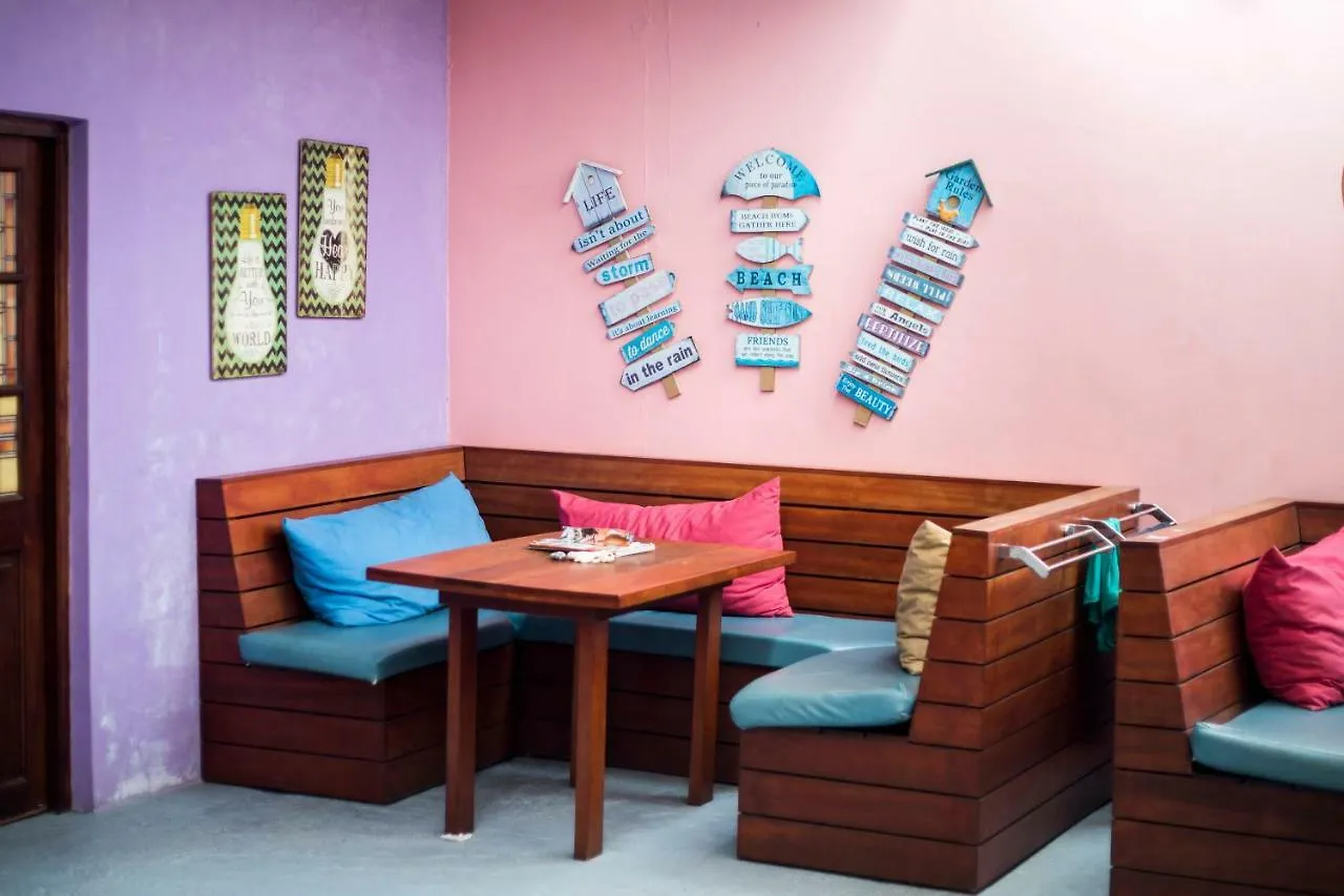 The Ritz Hostel Виллемстад Кюрасао