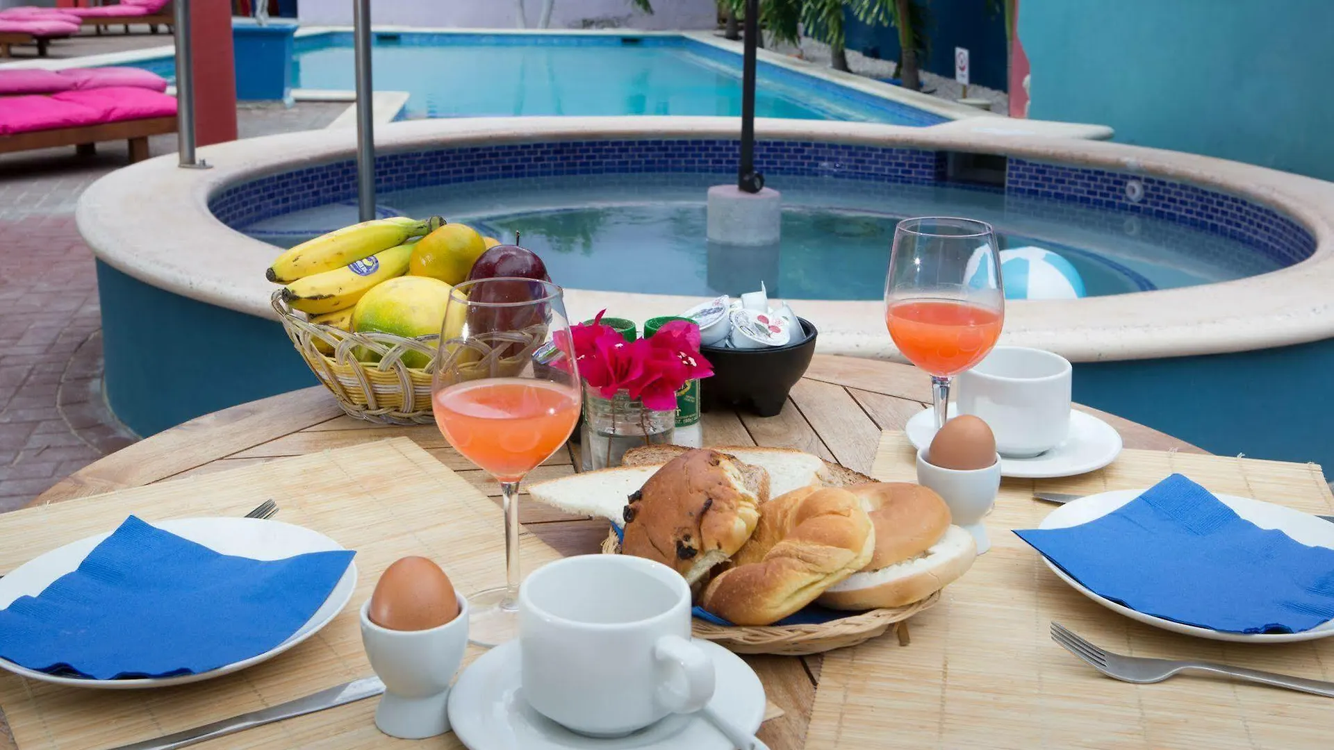 The Ritz Hostel Willemstad Curaçao